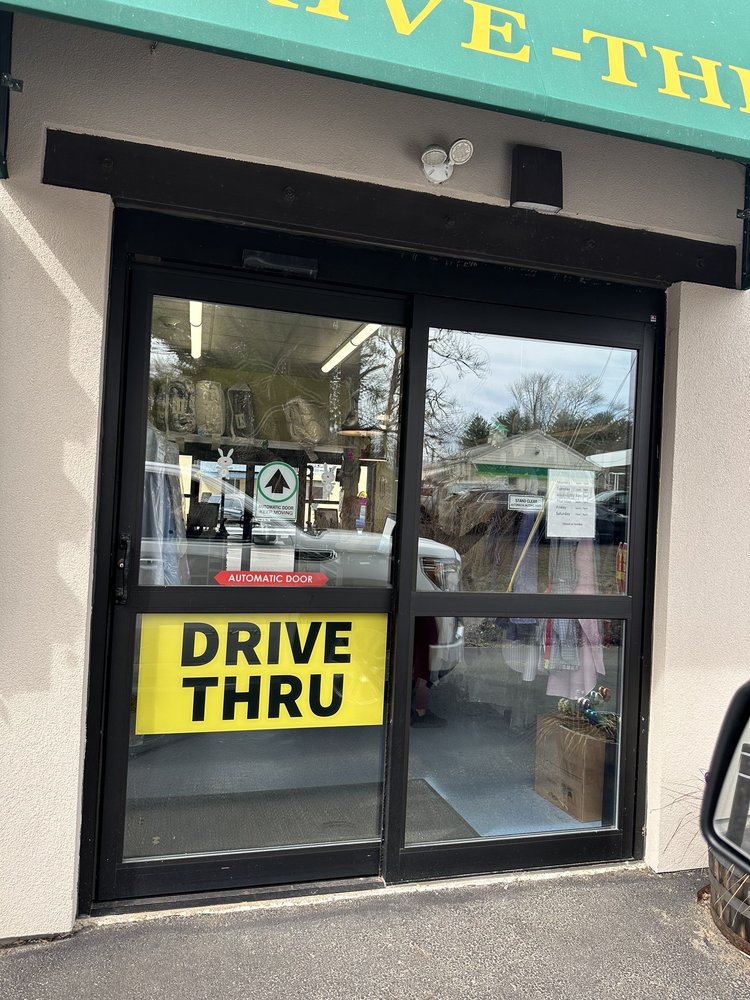 DAISY CLEANERS Updated August 2024 28 Reviews 160 Main St, Salem