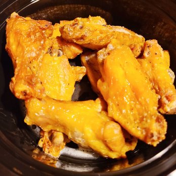 Capitol Pizza - Garlic parmesan wings - Pizza Near Me - Thornton, Colorado