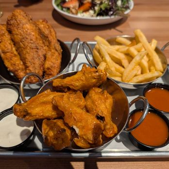 Able Baker Brewing - Bomb Shelter - This trio is no longer available, but I will happily order the wings or strips in the future. Both were delicious. - Brewpubs Near Me - Las Vegas, Nevada