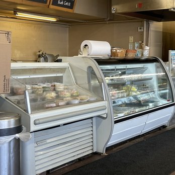 Kwik Chek - Grab and go side dishes, baklava, cake, etc - Mediterranean Near Me - Memphis, Tennessee
