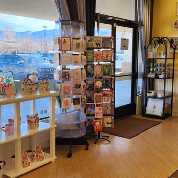 Nothing Bundt Cakes - Spaciousness in a small space. - Bakeries Near Me - Albuquerque, New Mexico