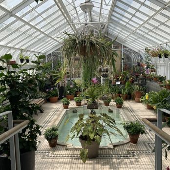 Conservatoire Et Serres Patrimoniales - On of the two sections - Nurseries & Gardening Near Me - Westmount, Quebec Conservatoire Et Serres Patrimoniales - On of the two sections - Nurseries & Gardening Near Me - Westmount, Quebec