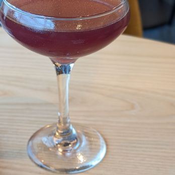 Etihad Lounge - Sapphire cocktail - Airport Lounges Near Me - Dulles, Virginia Etihad Lounge - Sapphire cocktail - Airport Lounges Near Me - Dulles, Virginia