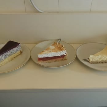 Herr Max - Poppyseed mousse with cassis, rhubarb meringue, and cheesecake! - Cafes Near Me - Hamburg, HH Herr Max - Poppyseed mousse with cassis, rhubarb meringue, and cheesecake! - Cafes Near Me - Hamburg, HH