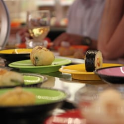 Jiu Zhou - Running sushi.