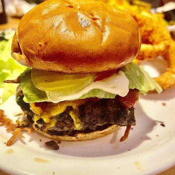 Daybreakers Cafe - Bacon cheeseburger - Diners Near Me - Yuma, Arizona