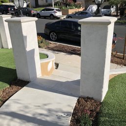 New pillars with lamp post lanterns installed. New pillars with lamp post lanterns installed.