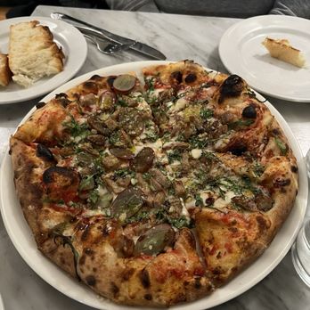Hearth &Table - Pizza Near Me - Lincoln City, Oregon Hearth &Table - Pizza Near Me - Lincoln City, Oregon