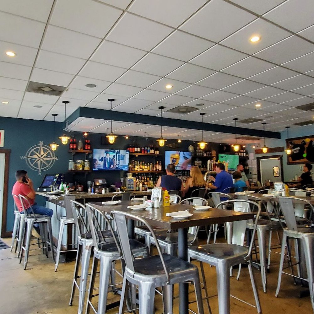 CJ Finz - Seating area - Seafood Near Me - Manassas, Virginia