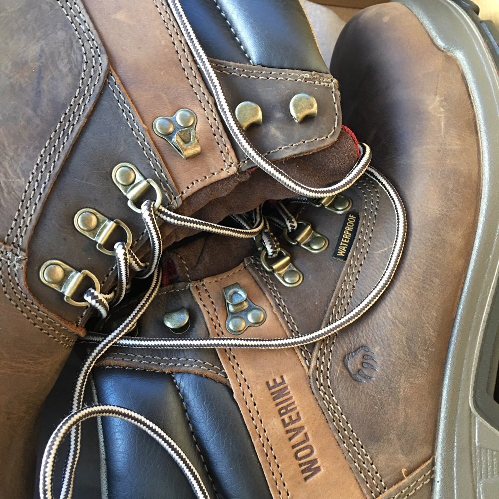 Shoeteria - Love the service, really come environment, really patient customer service, two thumbs up,, plenty of employees to help out. - Shoe Stores Near Me - La Puente, California