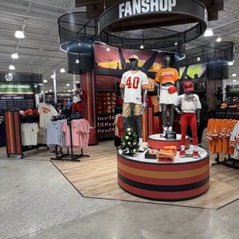 DICK'S House of Sport - Tampa Bay Buccs gear - Hunting & Fishing Supplies Near Me - Brandon, Florida