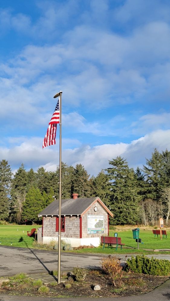 Peninsula Disc Golf Course Logo