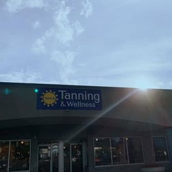 SunsUp Tanning and Wellness