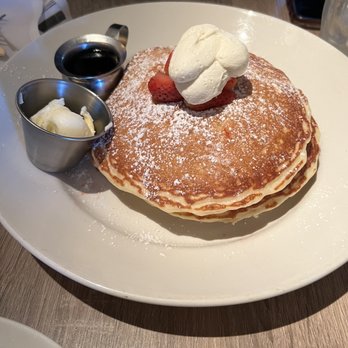 Great Maple - Buttermilk pancakes with strawberries - New American Near Me - Newport Beach, California Great Maple - Buttermilk pancakes with strawberries - New American Near Me - Newport Beach, California