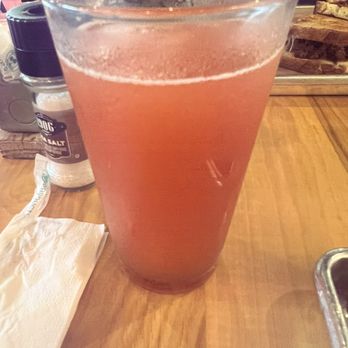 Dallas Grilled Cheese - Strawberry lemonade - American Near Me - Dallas, Texas Dallas Grilled Cheese - Strawberry lemonade - American Near Me - Dallas, Texas