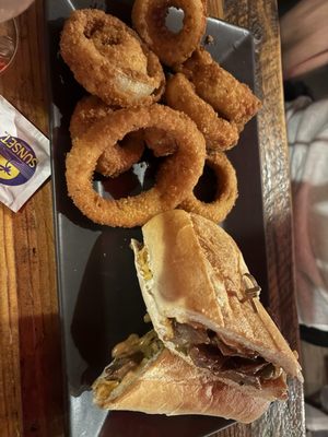 Tuck'd Away Bar and Grill by null