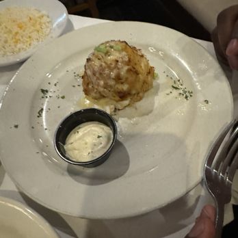 Angie's Seafood - Jumbo Lump Crab Cakes - Seafood Near Me - Baltimore, Maryland