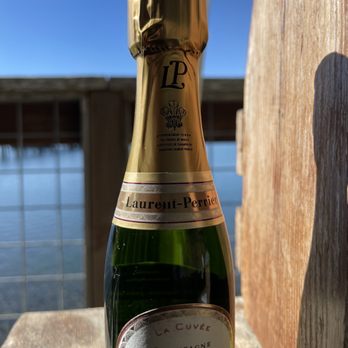 The Marshall Store - Mini bubbly - Seafood Near Me - Marshall, California The Marshall Store - Mini bubbly - Seafood Near Me - Marshall, California