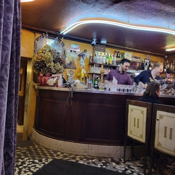 Chez Paul - The bar - Bistros Near Me - Paris, 75 Chez Paul - The bar - Bistros Near Me - Paris, 75