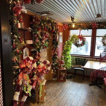Red River Steakhouse - Beautiful Christmas decor - Steakhouses Near Me - Amarillo, Texas