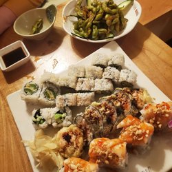 Mio Sushi - Spicy edamae + rolls