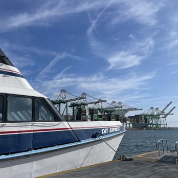 Catalina Express - Boarding the ferry in San Pedro - Boat Charters Near Me - San Pedro, California Catalina Express - Boarding the ferry in San Pedro - Boat Charters Near Me - San Pedro, California