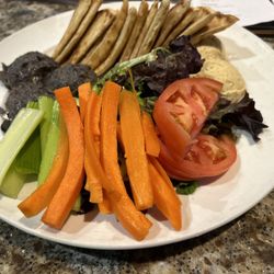 Dive Bar & Grille - Hummus Plate