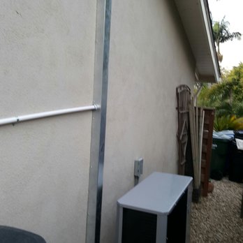 Comfort King Heating and Air Conditioning - Slim AC condenser providing space on side of home. - Heating & Air Conditioning/HVAC Near Me Comfort King Heating and Air Conditioning - Slim AC condenser providing space on side of home. - Heating & Air Conditioning/HVAC Near Me