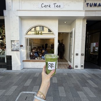 Ceré Tea - Iced double matcha latte with oat milk - Coffee & Tea Near Me - Burlingame, California Ceré Tea - Iced double matcha latte with oat milk - Coffee & Tea Near Me - Burlingame, California