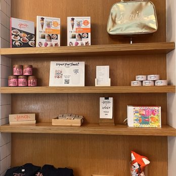 Jeni's Splendid Ice Creams - Merchandise - Ice Cream & Frozen Yogurt Near Me - Houston, Texas