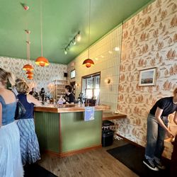 Heirloom MKE - Bar area