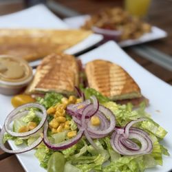 Le French Cafe - Panini with salad