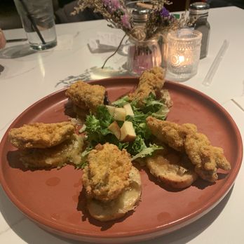 Fairpark Grill - Fried oysters appetizer - Seafood Near Me - Tupelo, Mississippi Fairpark Grill - Fried oysters appetizer - Seafood Near Me - Tupelo, Mississippi