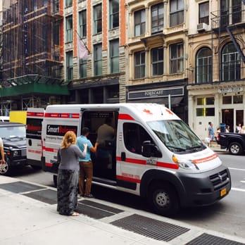 Smartbulance - Customers in line in soho - Mobile Phone Repair Near Me - New York, New York Smartbulance - Customers in line in soho - Mobile Phone Repair Near Me - New York, New York