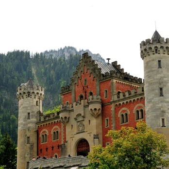 Schloss Neuschwanstein - Front facade - Landmarks & Historical Buildings Near Me - Schwangau, BY