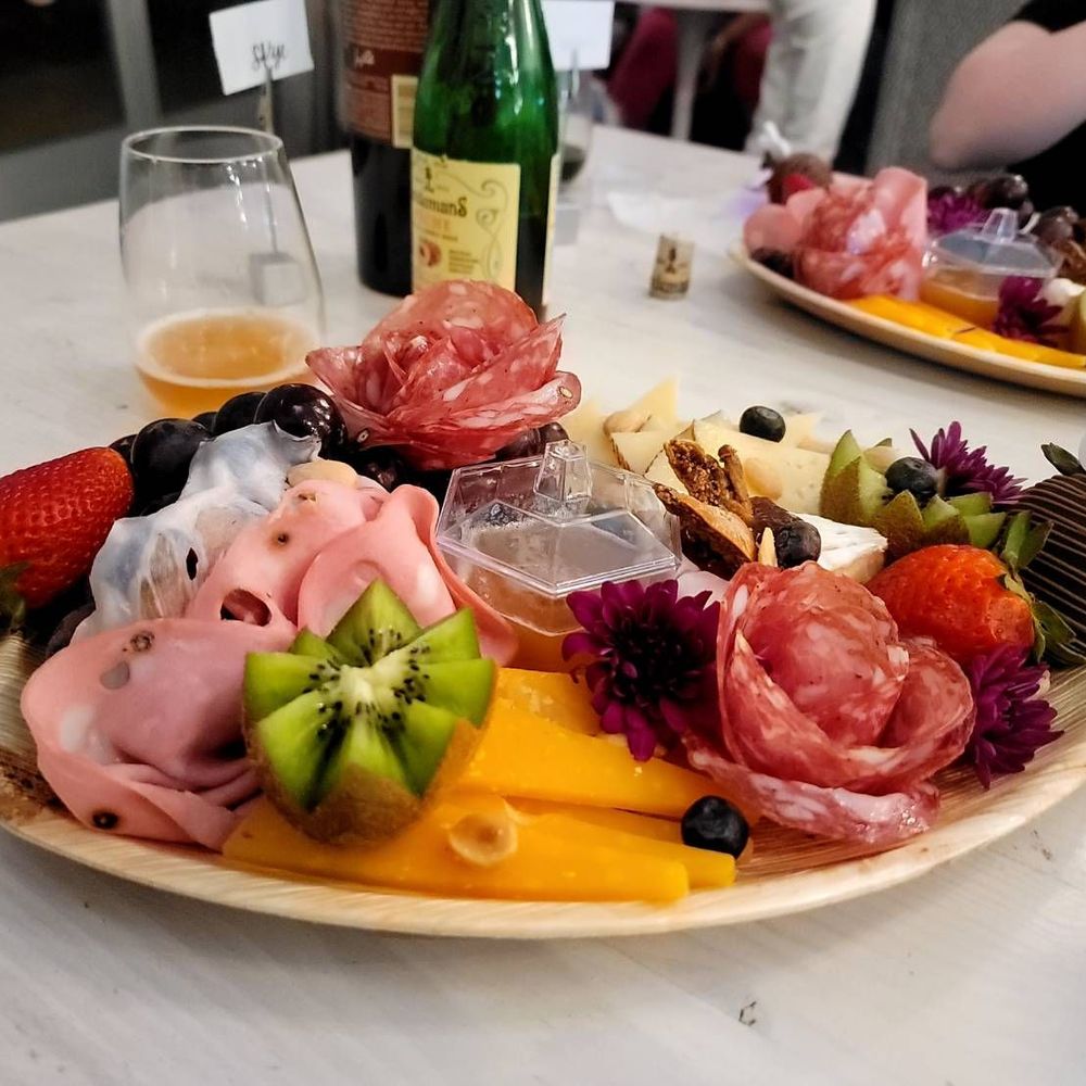 Bubbly & Bleu - Finished board - Cheese Shops Near Me - Honolulu, Hawaii
