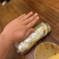 Aguachiles El Tamarindo - Birria Burrito