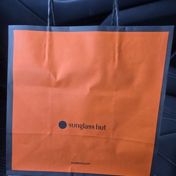 Sunglass Hut - My bag - Sunglasses Near Me - Brentwood, California Sunglass Hut - My bag - Sunglasses Near Me - Brentwood, California