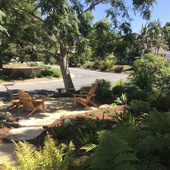 Ashley Farrell Landscape Design - Great place to sit and have a drink at the end of the dayl. - Landscape Architects or Designers Near Me - Santa Barbara, California