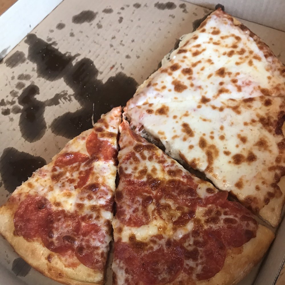 Fat Cat Pizza - Cheese and pepperoni - Pizza Near Me - Brookings, Oregon