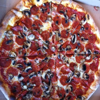 Home Slice Pizza - Pepperoni & Mushroom - Pizza Near Me - Austin, Texas