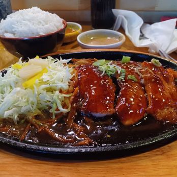 Yakuza House - Teriyaki salmon hot plate entree ($18) comes with soup and salad too - Sushi Bars Near Me - Metairie, Louisiana