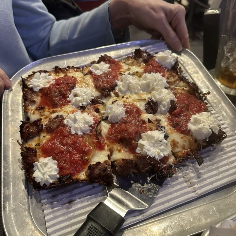 DropTop Pizza - Gluten free pizza with sausage and ricotta cheese. - Pizza Near Me - Saline, Michigan