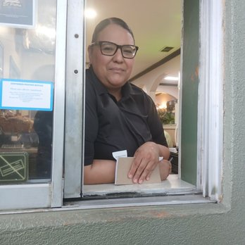El Potro Restaurant - This is Alejandro at the takeout window - Soup Near Me - Corpus Christi, Texas El Potro Restaurant - This is Alejandro at the takeout window - Soup Near Me - Corpus Christi, Texas