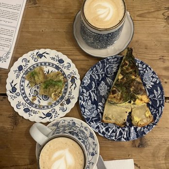 maman - Quiche Lorraine, Marzipan Buttercream Latte, olive oil pistachio cake (seasonal pastry) - Cafes Near Me - New York, New York