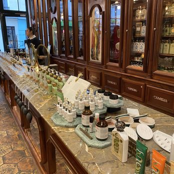 L'Officine Universelle Buly - Perfume Near Me - Paris, 01 L'Officine Universelle Buly - Perfume Near Me - Paris, 01