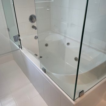 Florida Bathtub Refinishing - Refinishing Services Near Me - Miami, Florida Florida Bathtub Refinishing - Refinishing Services Near Me - Miami, Florida