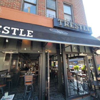 The Trestle - Cocktail Bars Near Me - Astoria, New York