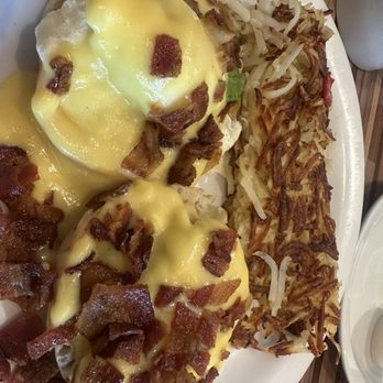 NORMS Restaurant - Cali-Cod Benny is there anybody - American Near Me - Carson, California
