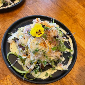 Cafe Rowan - Crab eggs Benedict - Breakfast & Brunch Near Me - Portland, Oregon
